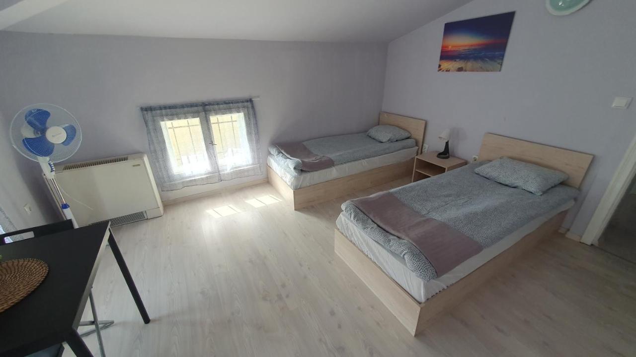 Стаи За Гости Sun House Apartment Varna Ngoại thất bức ảnh